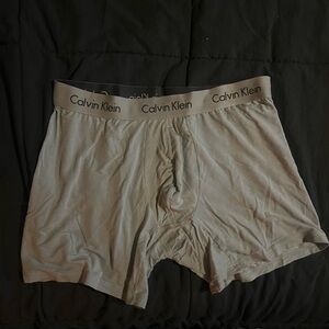 Calvin Klein Size L